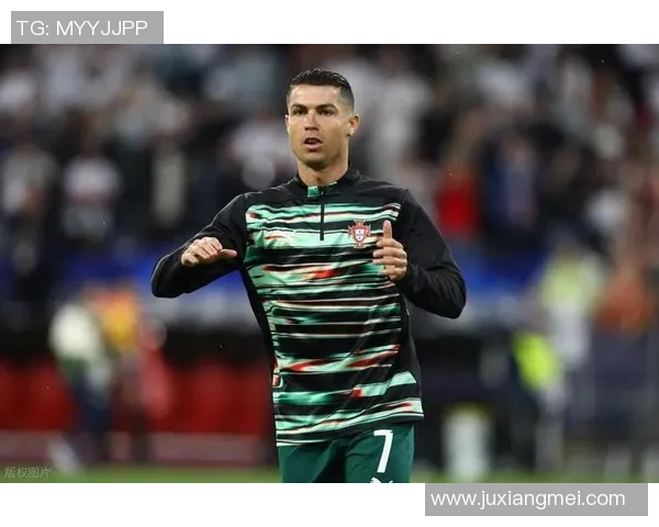 追随足球巨星C罗的足迹探索明星背后的真实故事与梦想